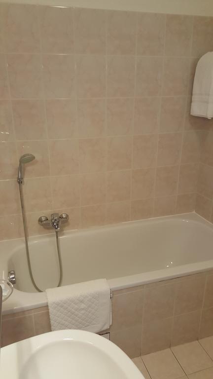 Hotel Le Galoubet Villeneuve-Loubet Luaran gambar
